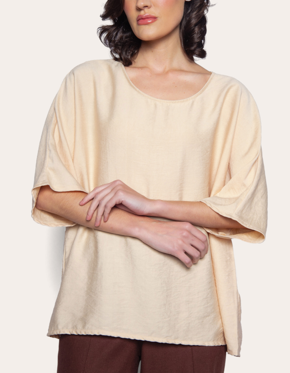 Blusa 3/4 ampla  Bege