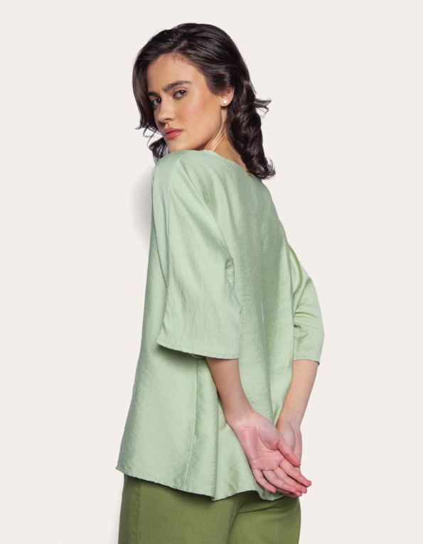 Blusa 3/4 ampla  Verde claro