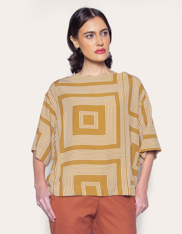 Blusa ampla manga 7/8 Geo curry