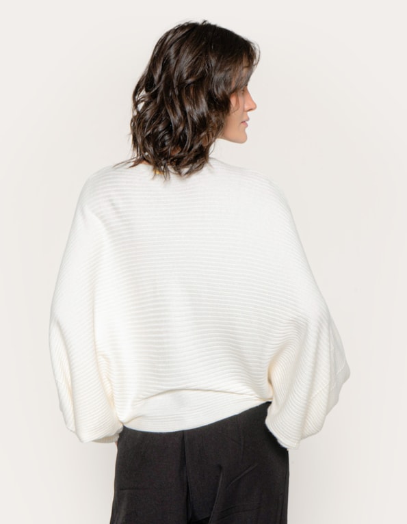 Blusa ampla morcego tricot canelado Off white