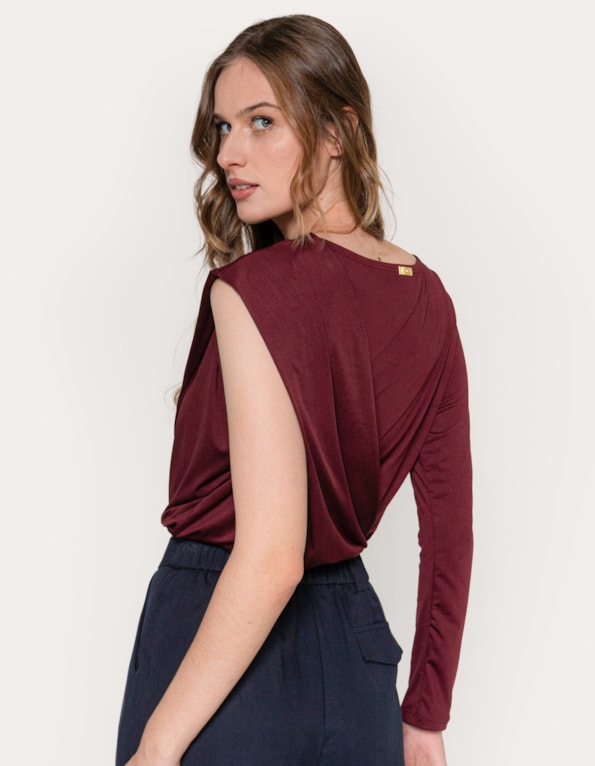 Blusa assimetrica drapeada 