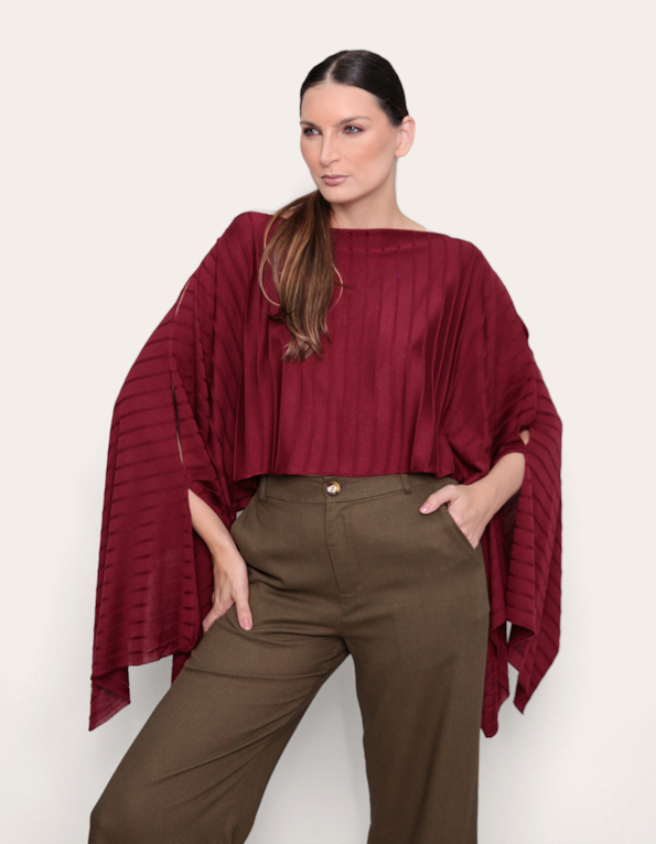 Blusa Assimétrica Neo-Romântica – Vinho Texturizado