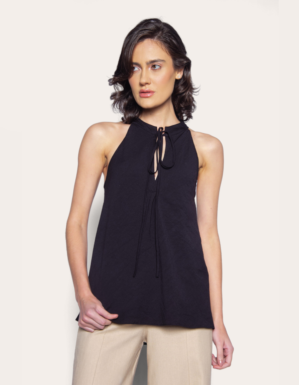 Blusa cavada decote amarracao Preto