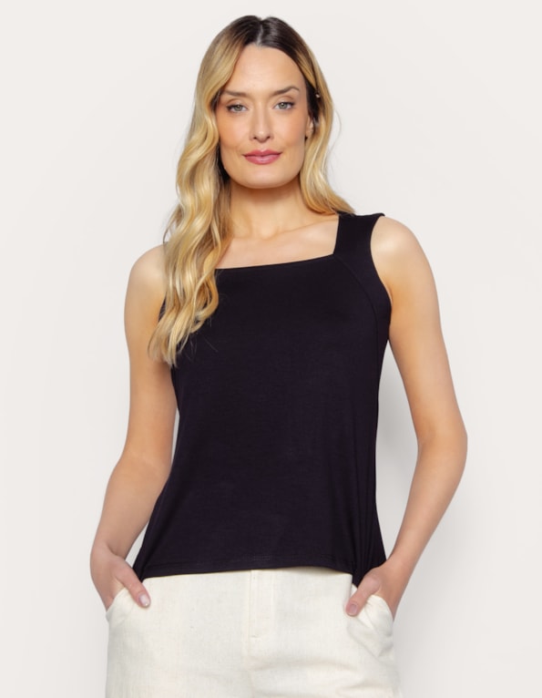 Blusa cavada decote quadrado Preto