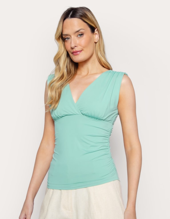 Blusa cavada decote v