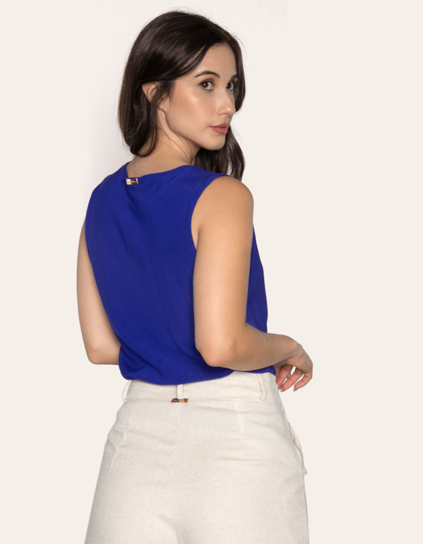 Blusa cavada decote v Azul royal