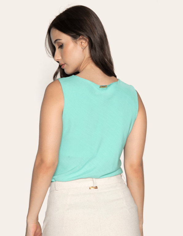 Blusa cavada decote v Piscina