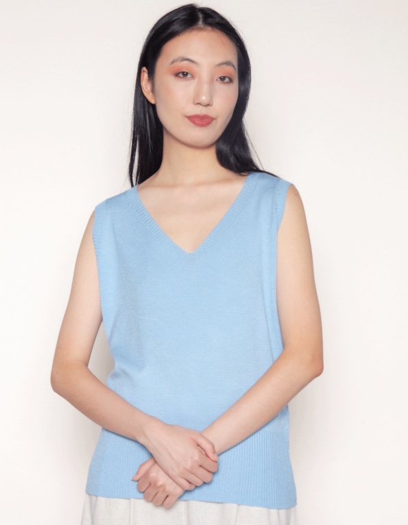 Blusa cavada decote v tricot