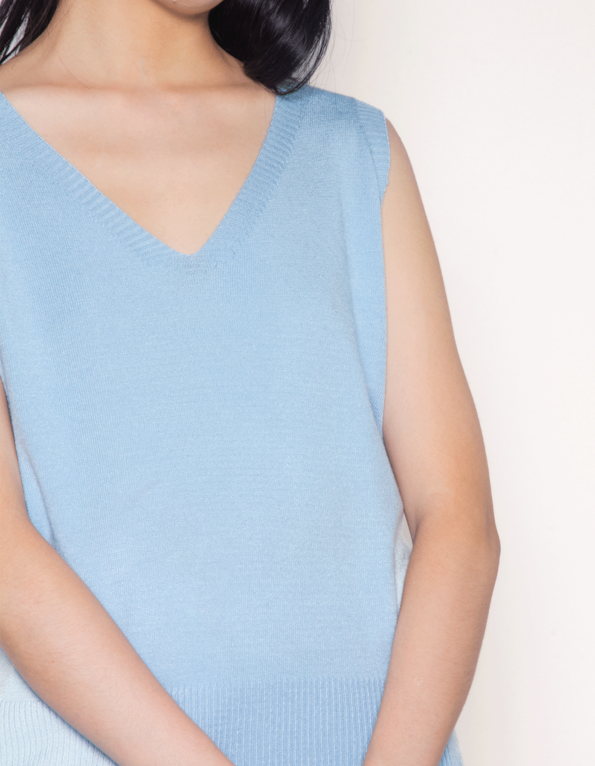 Blusa cavada decote v tricot Baby blue