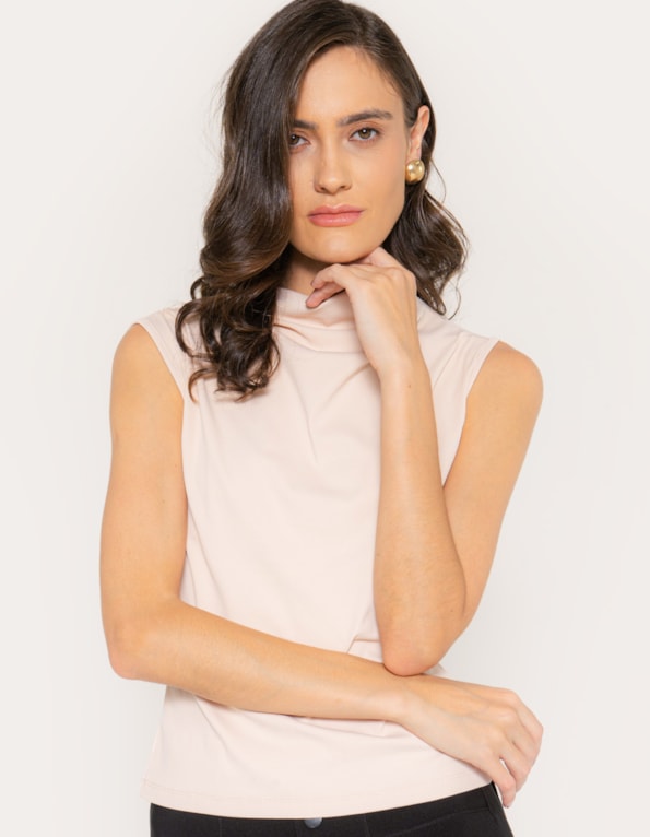 Blusa cavada gola alta canelada Bege claro