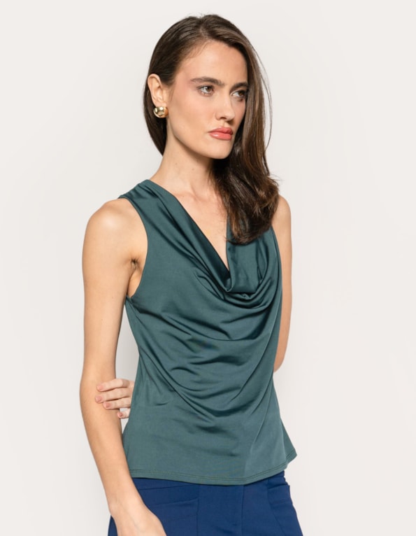 Blusa cavada gola drapeada