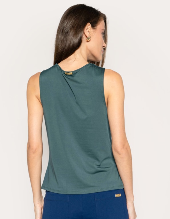 Blusa cavada gola drapeada