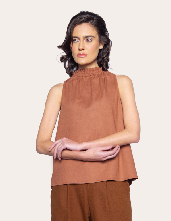 Blusa cavada linho blend Marrom