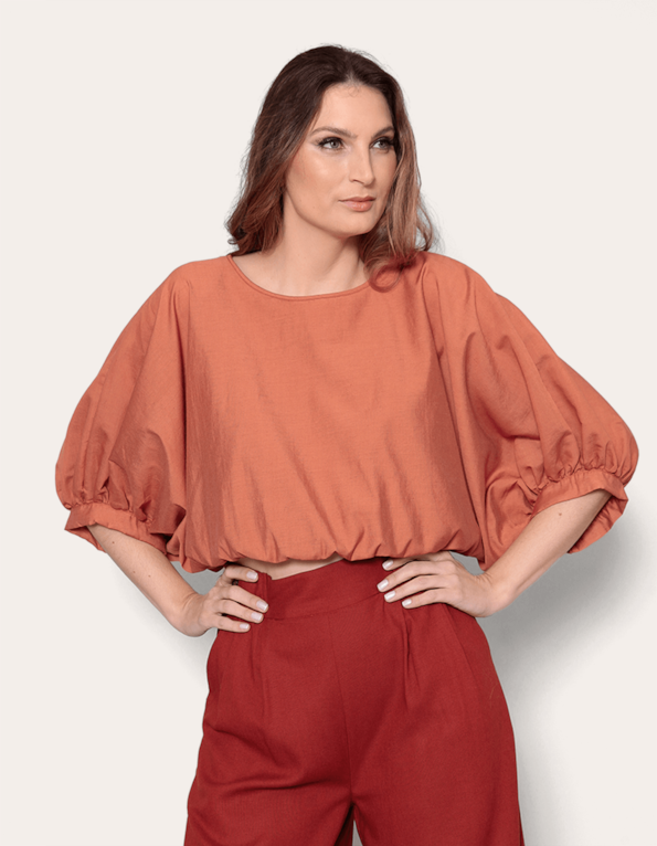 Blusa cropped ampla