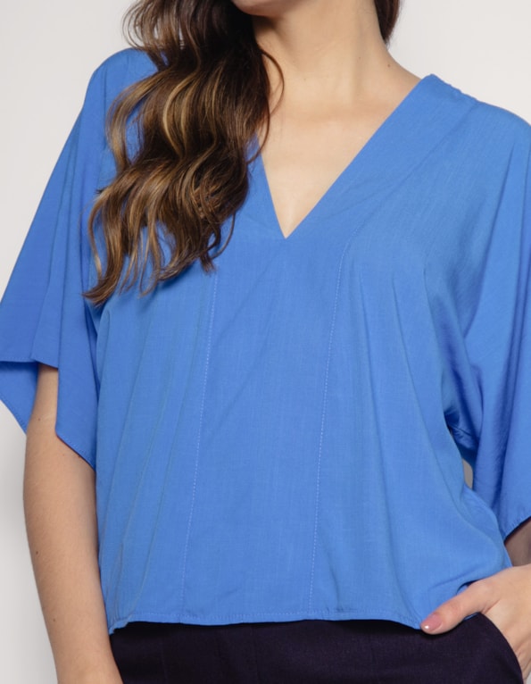 Blusa cropped ampla  Azul
