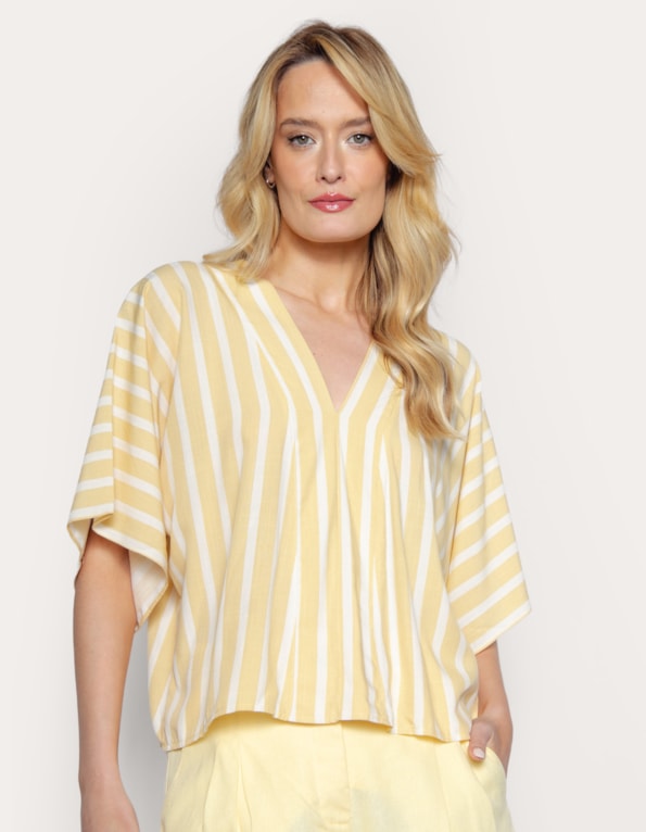 Blusa cropped ampla listrada
