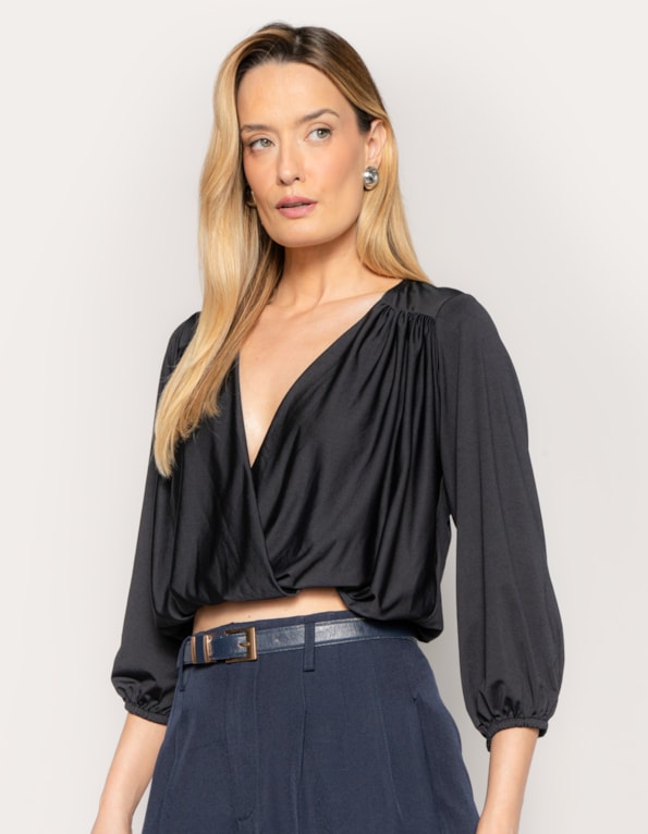 Blusa cropped cache-coeur