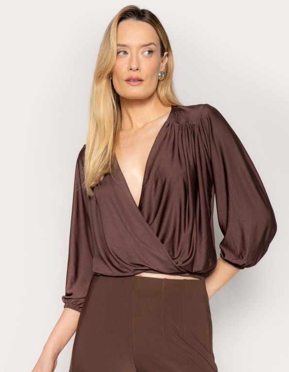 Blusa cropped cache-coeur