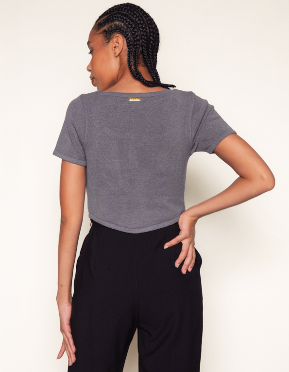 Blusa cropped corselet tricot