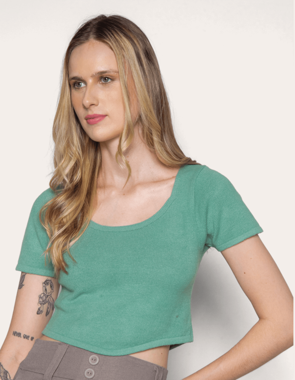 Blusa cropped corselet tricot