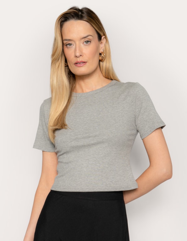 Blusa cropped manga curta canelada