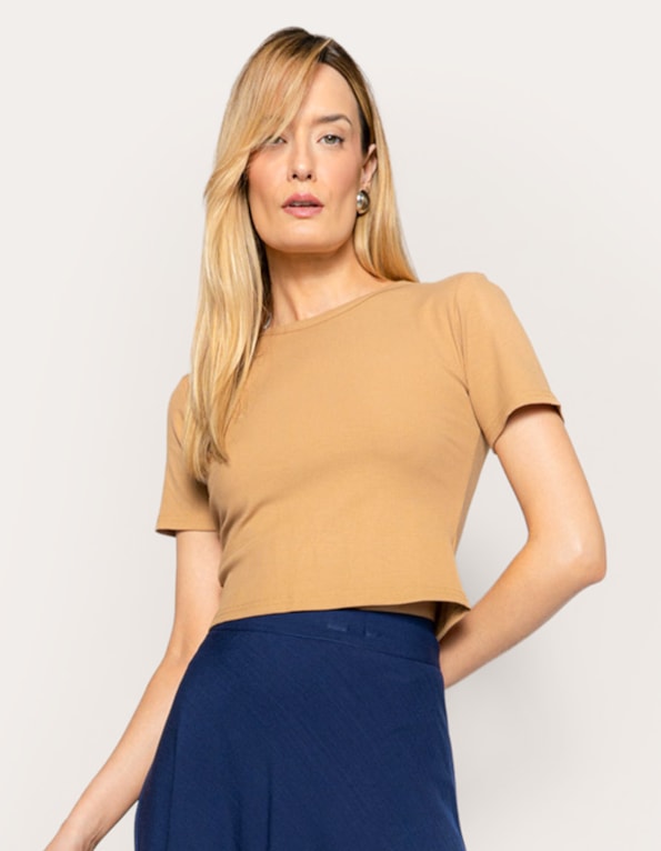 Blusa cropped manga curta canelada