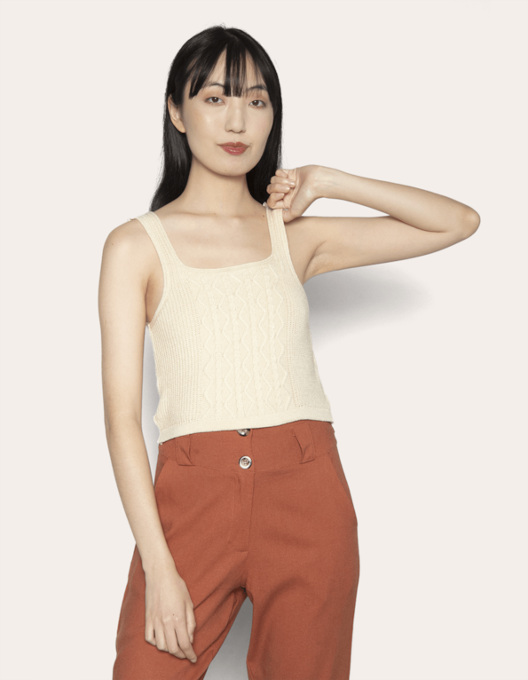 Blusa cropped tricot