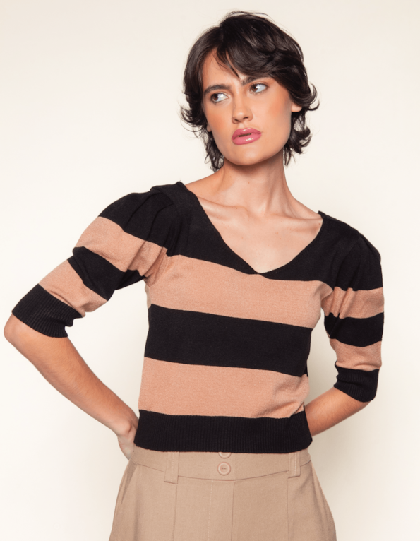 Blusa cropped tricot bicolor