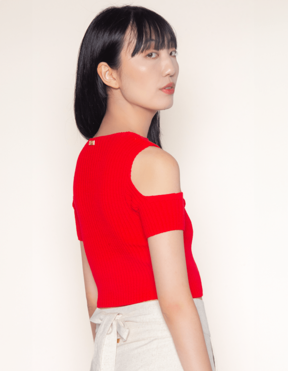 Blusa cropped tricot manga e decote vazado Vermelho