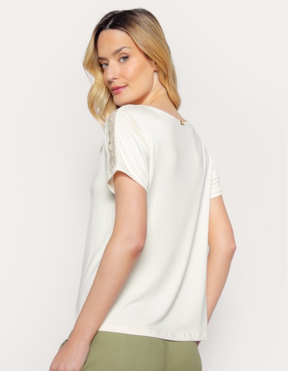 Blusa faixa ombro renda decote careca Bege claro