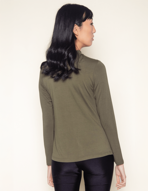 Blusa gola alta pala renda Verde militar