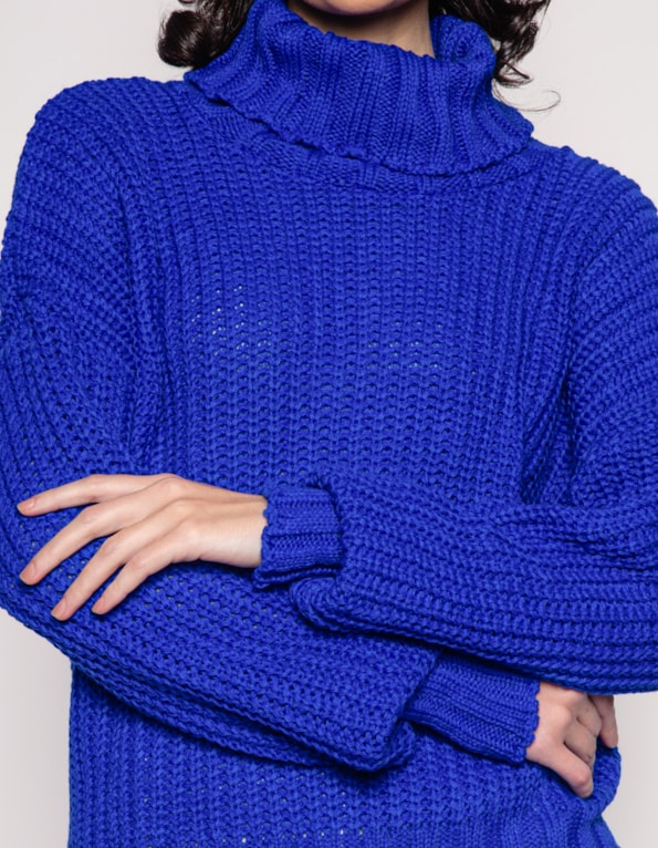 Blusa gola alta tricot abertura lateral Azul medio