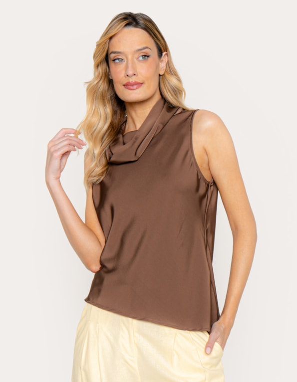Blusa gola degagê Marrom