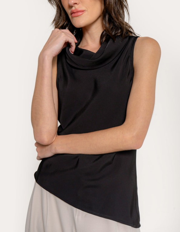 Blusa gola degagê Preto