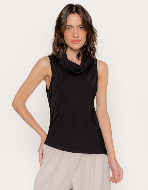 Blusa gola degagê Preto