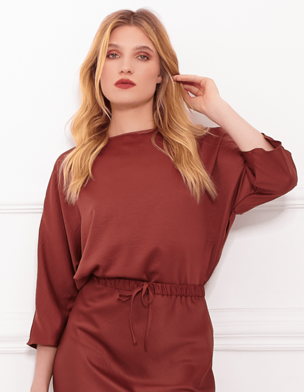 Blusa manga 3/4 cetim Marrom