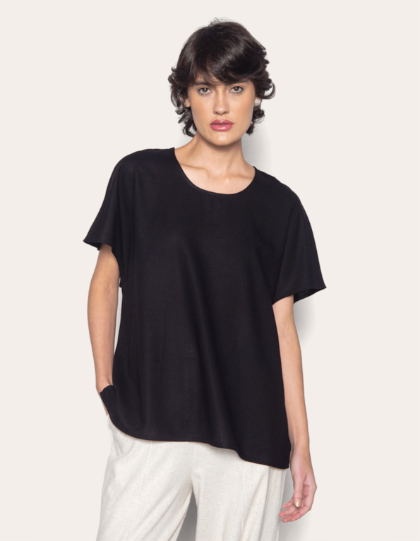 Blusa manga curta ampla Preto