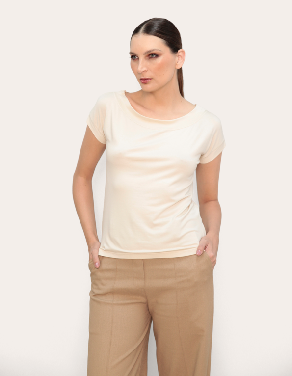 Blusa manga curta canoa Areia
