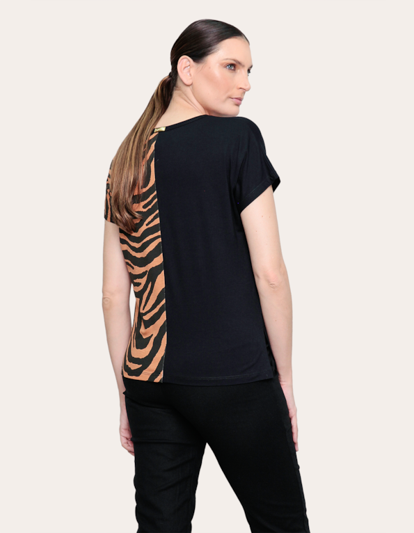 Blusa manga curta decote v mix zebra
