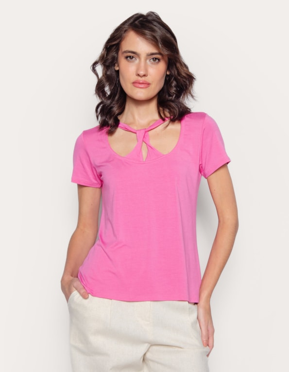 Blusa manga curta detalhe cut decote Rosa penelope
