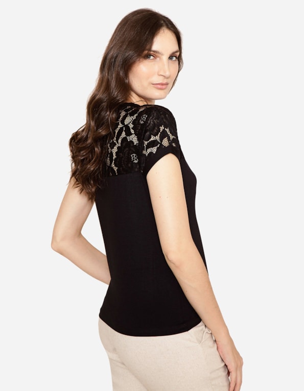 Blusa manga curta pala renda Preto