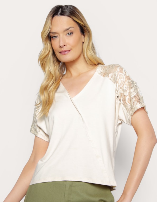 Blusa manga curta raglan renda decote v Bege claro
