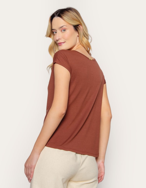 Blusa manga curta tigres Tabaco