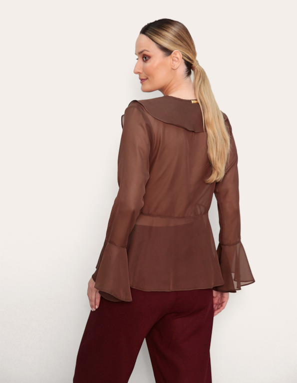 Blusa manga longa babados