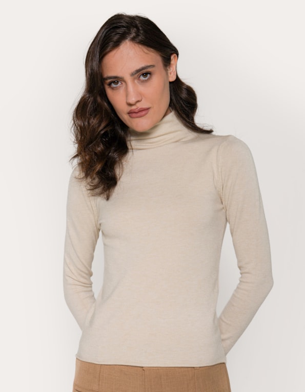 Blusa manga longa gola alta tricot Bege claro