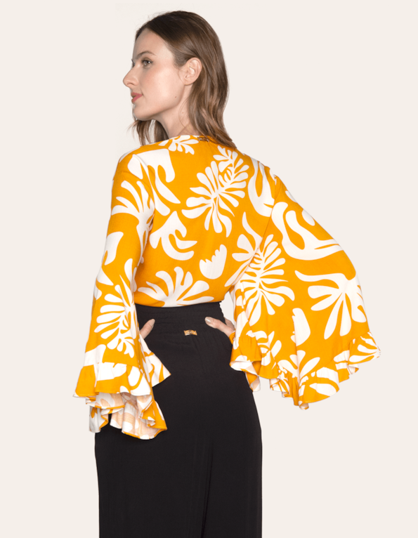 Blusa manga sino babado Algas mostarda