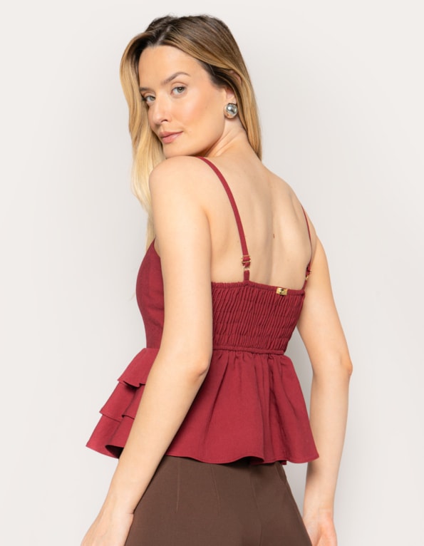 Blusa peplum camadas