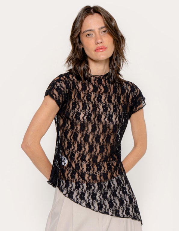 Blusa renda barra assimétrica Preto