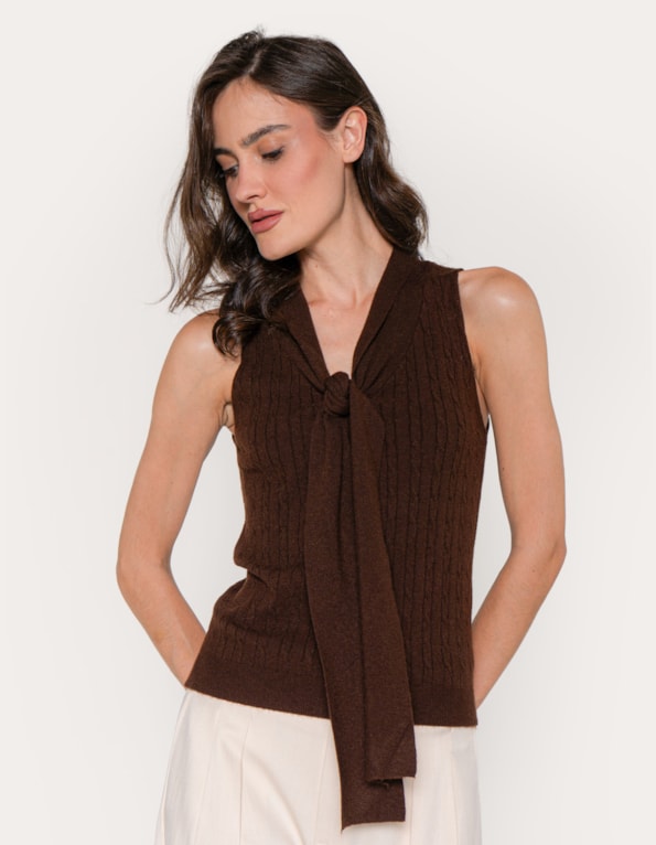 Blusa tricot cavada laço