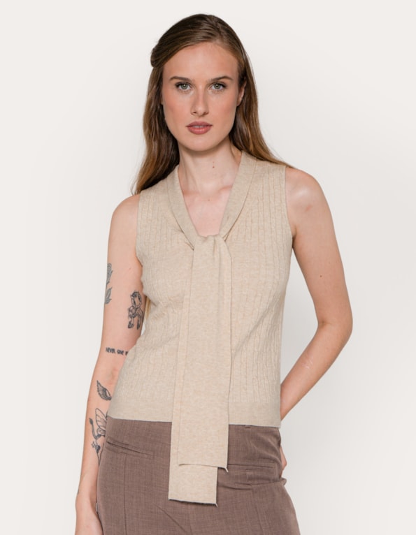 Blusa tricot cavada laço Bege claro